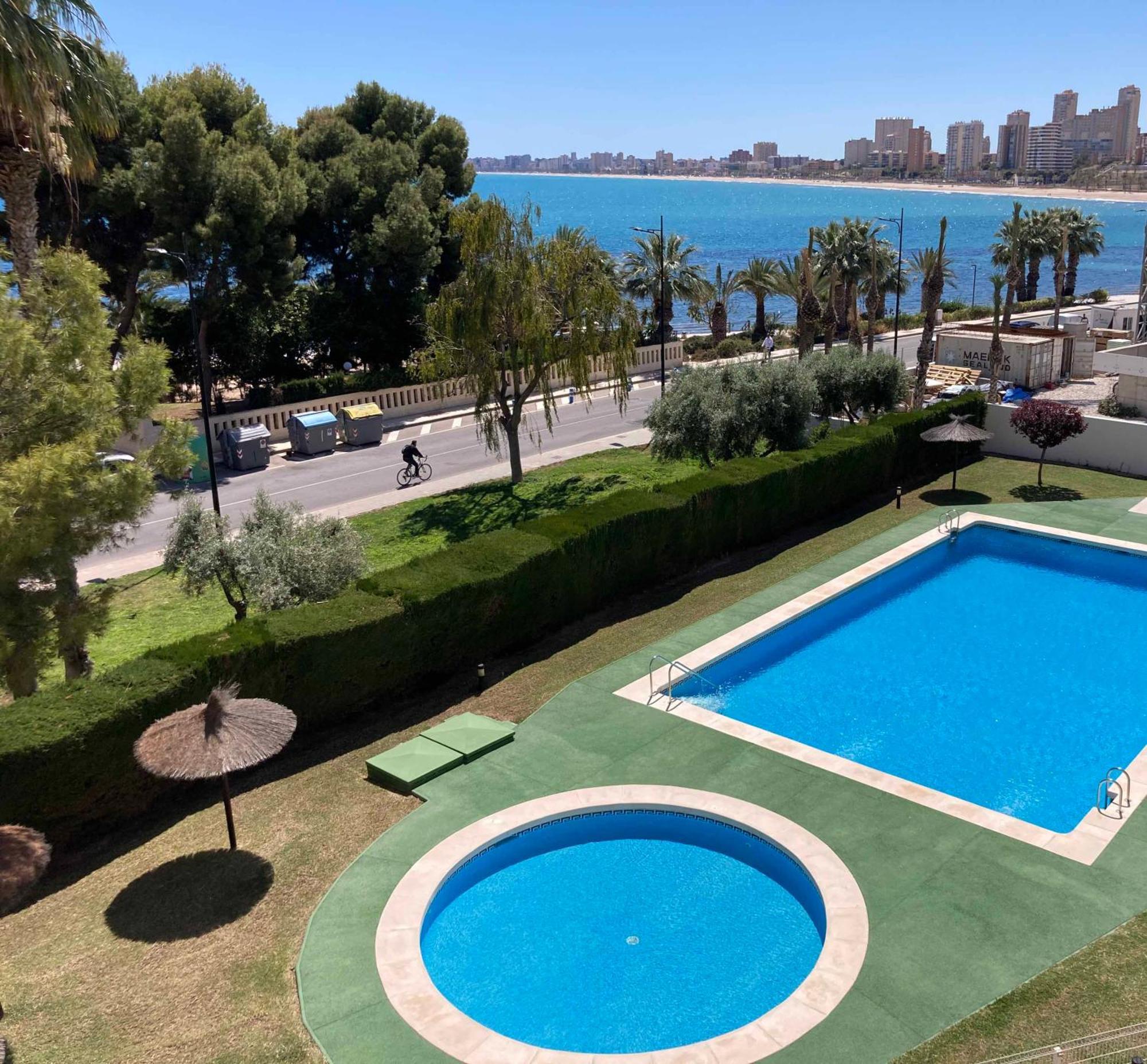 B L U E: Muchavista Sea View Apartment El Campello Dış mekan fotoğraf