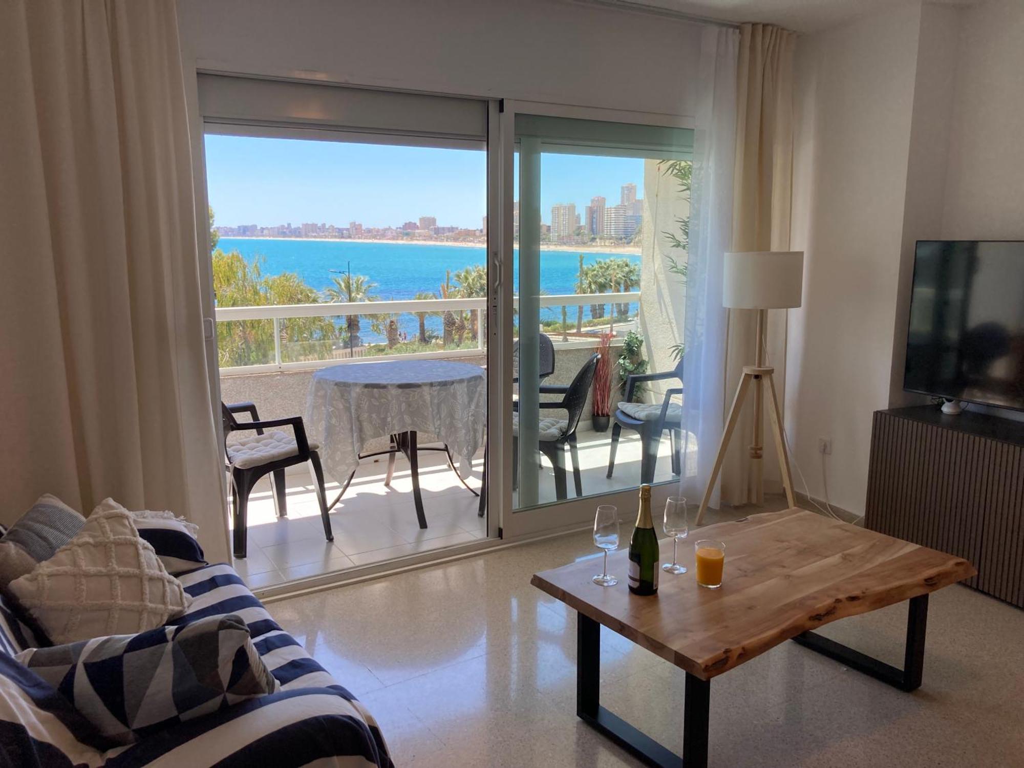 B L U E: Muchavista Sea View Apartment El Campello Dış mekan fotoğraf