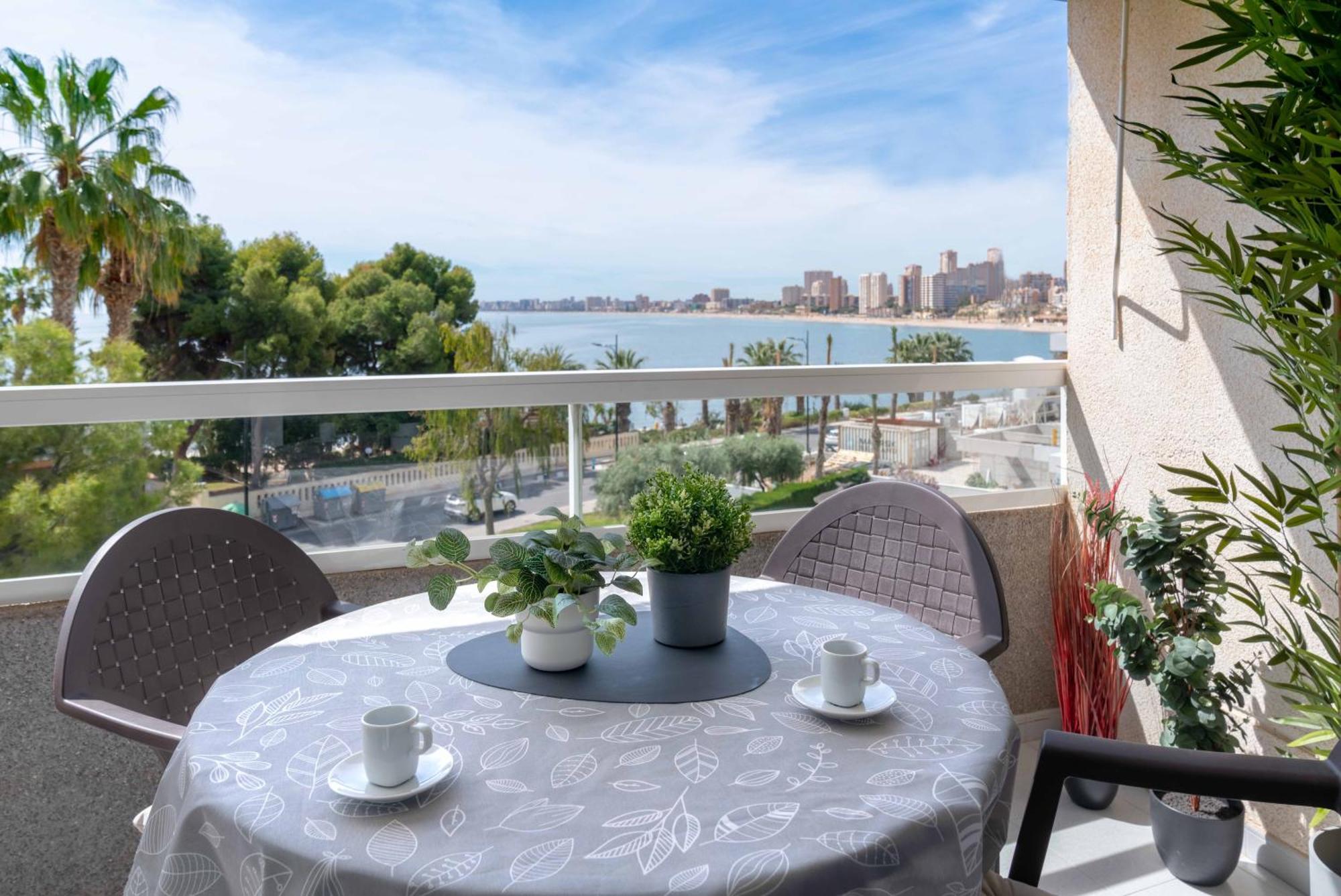 B L U E: Muchavista Sea View Apartment El Campello Dış mekan fotoğraf